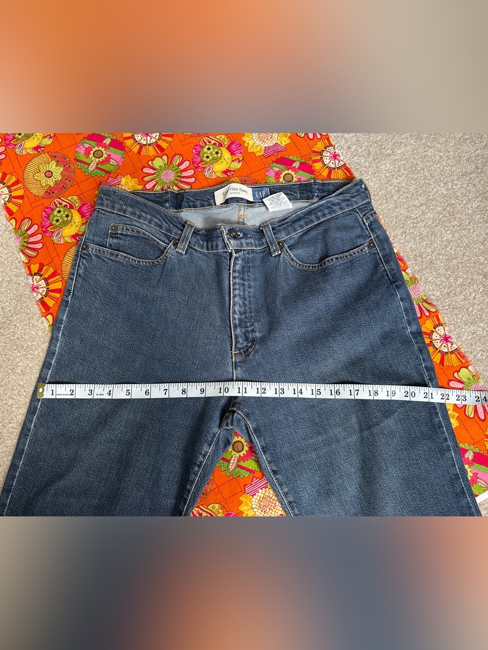 GAP- Low Rise Flare π jeans - Picture 5 of 12